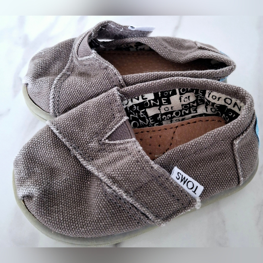 Toms Canvas Slip-on Baby Shoes (4)